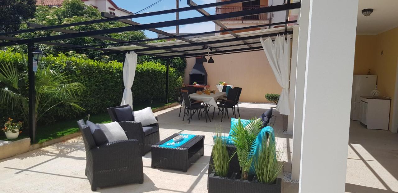 Apartmens Alenka โรวีน ภายนอก รูปภาพ