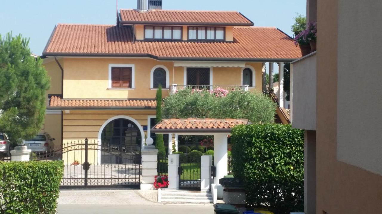 Apartmens Alenka โรวีน ภายนอก รูปภาพ