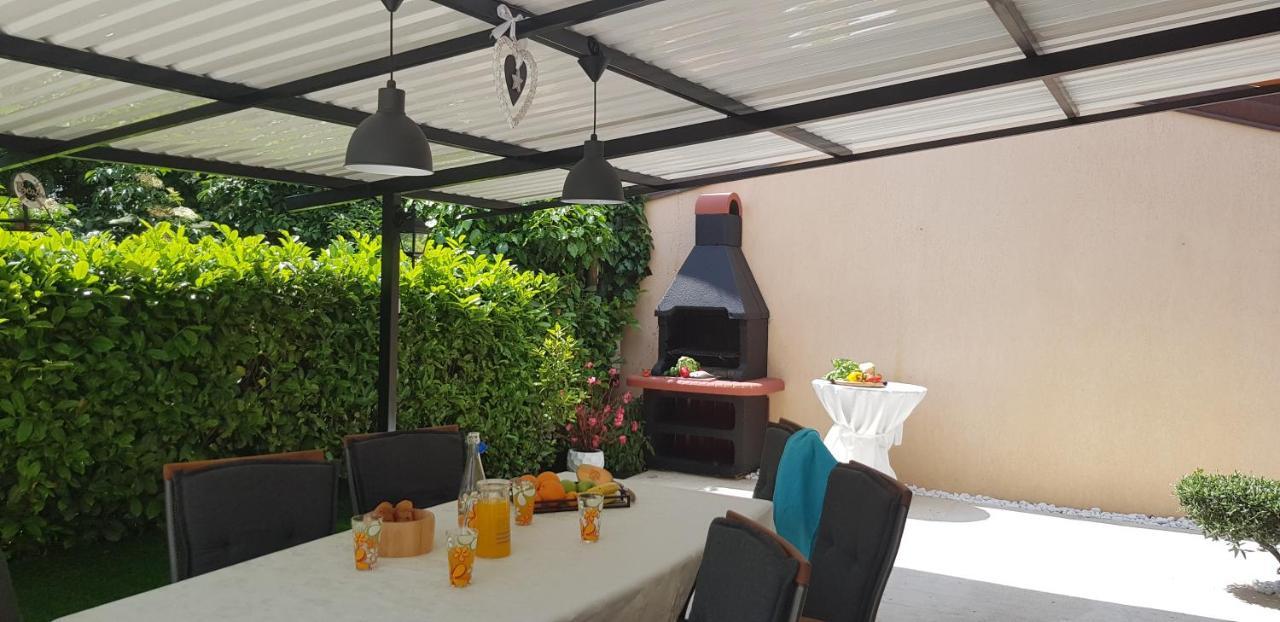 Apartmens Alenka โรวีน ภายนอก รูปภาพ